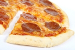Rubbed pizza on face, Rubbed pizza on face, pa woman shot boyfriend who rubbed pizza in her face, Pa woman shot boyfriend