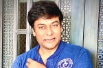 Acharya, Chiranjeevi new look, chiranjeevi s surprising new look, New avatar